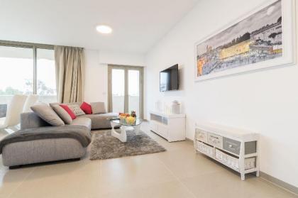 Fabulous view over the Temple Mount 2 bedrooms - image 5